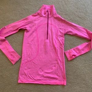 Lululemon long sleeve 1/4 zip with thumb holes